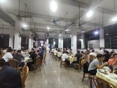 大堂-标记美食新鲜猪杂(兴南大道店)