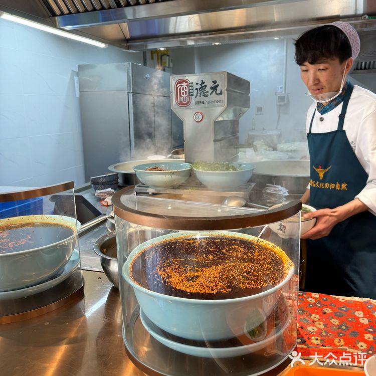 这绝对是上海滩最正宗的兰州牛肉面！