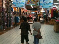 -大润发·停车场