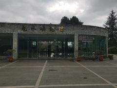 -龙水峡地缝景区