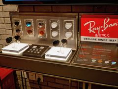 店内环境-Ray·Ban雷朋(淮海中路店)