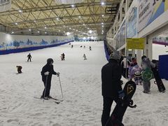 -乔波室内滑雪场