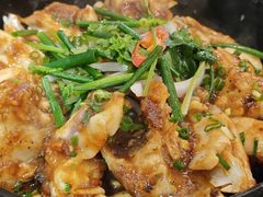 招牌广式鱼头砂锅-永記粤菜·五指毛桃花雕鸡煲(九亭店)