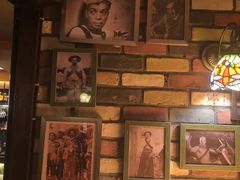-Pistolera Mexican Cantina女枪手墨西哥餐厅(碧云路店)
