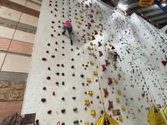 -山之巅攀岩馆(太古城店)