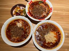 -周小波重庆小面·重庆名小吃(邹容路店)