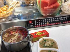 -百品聚旋转火锅(号外店)