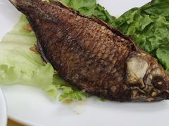 香茅草烤鲫鱼-蝴蝶泉宾馆-中餐厅