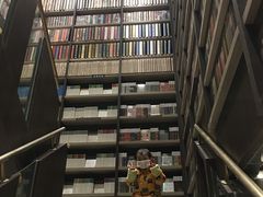 -钟书阁(群光广场店)