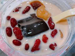 -八婆婆烧仙草(SM城市广场店)