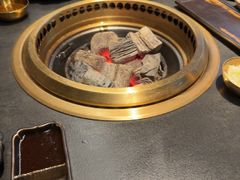 -铭牛烧肉·和牛海鲜自助(高新月牙湖店)