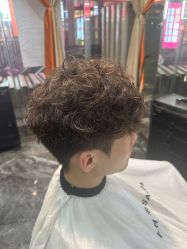 点击看大图 -发源地HAIR SALON