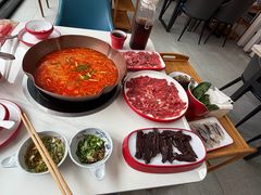 -毛辣果·贵州红酸汤牛肉火锅(西单店)