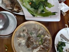-陕北农家小吃风干羊肉剁荞面