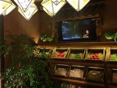 -云海肴·汽锅鸡·云南菜(天山百盛优客店)