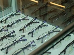 -回瑞眼镜·蔡司·依视路官方授权店(广益路万达店)