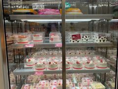 面包甜点陈列柜-味多美(江桥万达店)