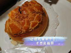 菠萝猪扒包-满得意茶餐厅·顺德家常菜·港式经典(大良店)