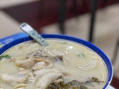 招牌黄鱼面-明呈黄鱼面馆(斜土路店)