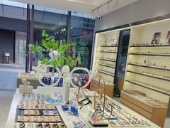 -视野联行眼镜·蔡司·尼康·豪雅·依视路(青浦宝龙店)
