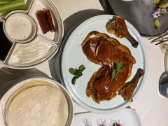 精品烤鸭-悦江(梅奔中心店)