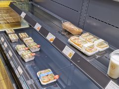 面包甜点陈列柜-巴黎贝甜(豪浦店)