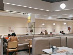 -菲利斯·西餐厅(万民城店)