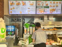 -德克士(泰山店)