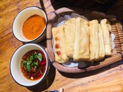 -老滇山寨•云南特色菜•地方菜•民族风情歌舞表演(金碧店)