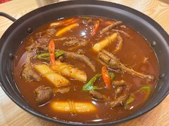 -火鸡爪东大门猎奇炒年糕