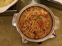 干锅笋子-荃凤雅宴(荆南路店)