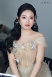 -欣薇婚纱(新源乐汇城店)