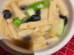 -谭厨中山传家菜.乳鸽.脆鲩鱼(华强北中航城店)