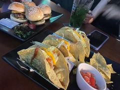 -鲨鱼美式餐厅酒吧Sharky