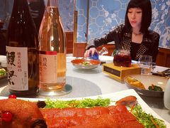 烤乳猪-三号黄浦会Canton Table