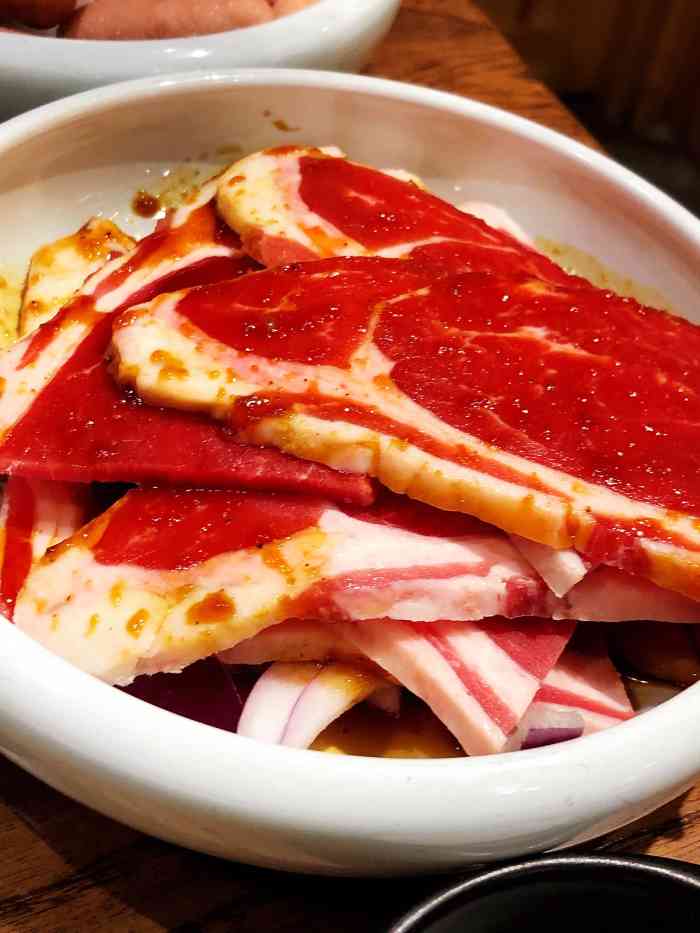 北宁湾万福广场五楼新开业的带孩子玩来门口发传单就来了50带100好