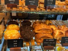 -81BAKERY(大学路店)