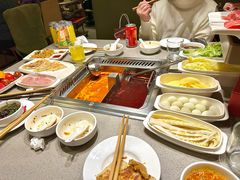 -海底捞火锅(曹安公路店)