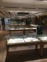 -北京七彩云南翡翠珠宝旗舰店(月坛店)