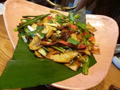 -云海肴·汽锅鸡·云南菜(天山百盛优客店)