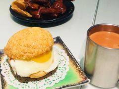 -新大咀港式茶餐厅(宝山万达店)