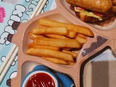 -水桶王国主题餐厅·聚会·生日派对·亲子活动·家庭套餐(亚龙湾希尔顿店)