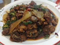 -鲁南仔·滕州炒鸡(经三路店)