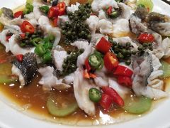 龙胆鱼-船梆煮•蒸汽海鲜·炉火烤肉(五四广场店)