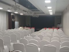 -大连长城大饭店(西安路地铁站店)