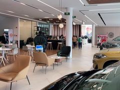 -北京宝诚宝马4S店