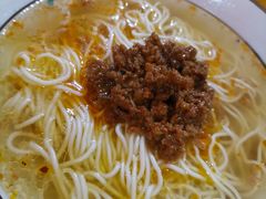 -砖头卤味