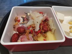 -马家斑.鲜鱼火锅(松湖万科店)