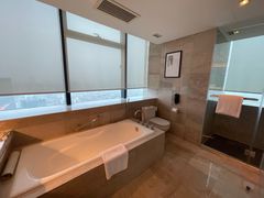 -上海龙之梦万丽酒店