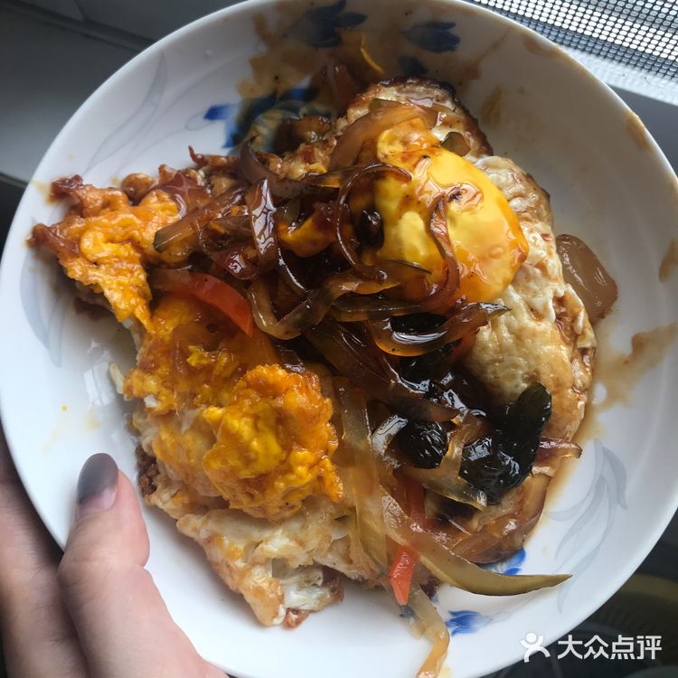 五柳料 适量 鸡蛋 两个 油